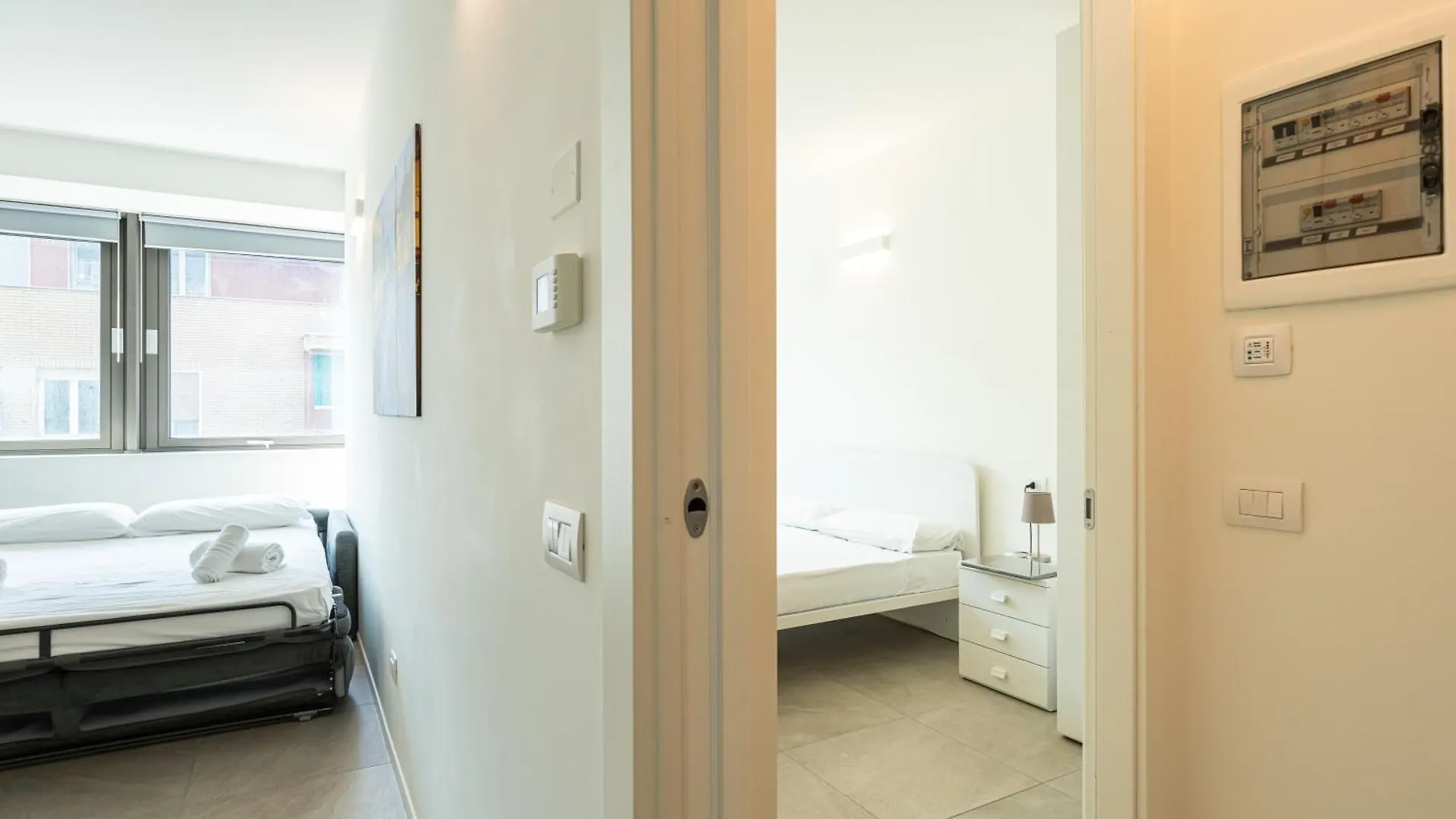Elegante Bilocale Isola B - Mirable Pm Apartment Milan 0*,  Italy