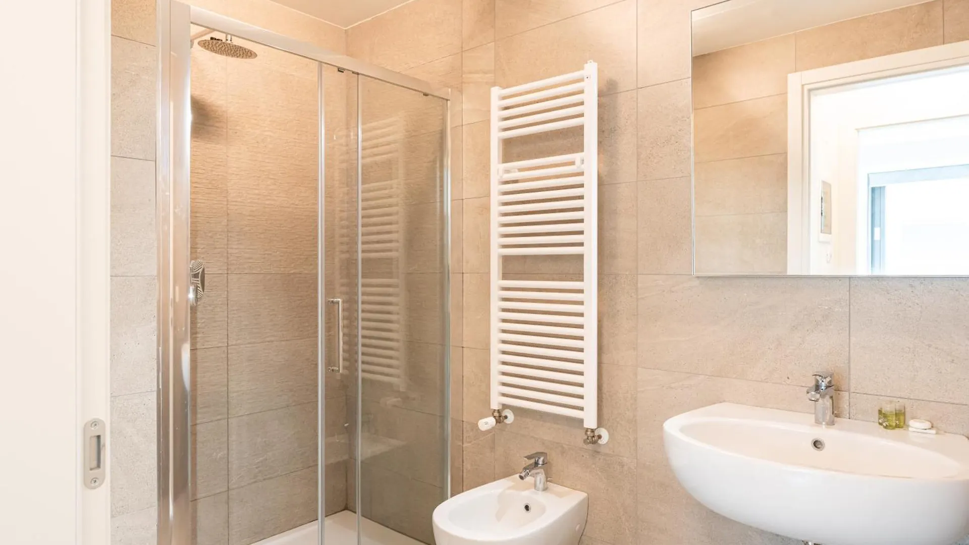 Elegante Bilocale Isola B - Mirable Pm Apartment Milan Italy
